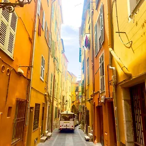 https://old-town-menton.fr-provencehotel.com