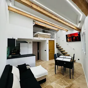 https://lou-k-sea-den-le-terrier-de-la-mer.fr-provencehotel.com